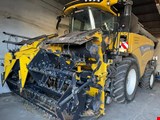 New Holland CX 780 (CR 7.80) Combine harvester with cutting unit and maize header